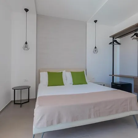 Horizon Rooms&home Pensjonat Torre Lapillo