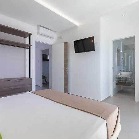 Horizon Rooms&home 4*