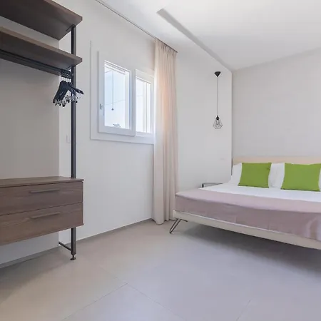 בית הארחה Horizon Rooms&home 4*